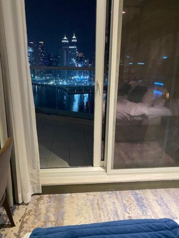 Apartment Phineek Elegant Canal View Maison Prive Business Bay *
