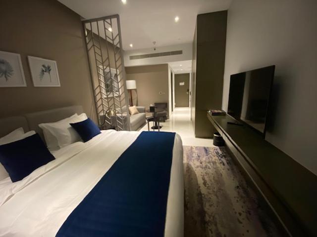 Apartment Phineek Elegant Canal View Maison Prive Business Bay *